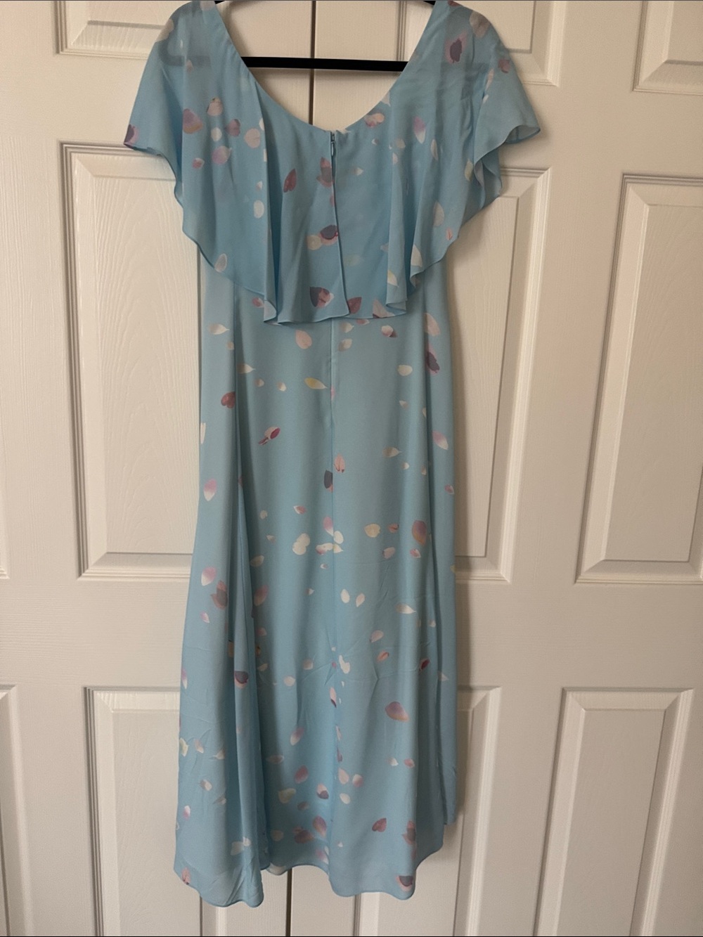 Theory- Light Blue Silk Dress with White, Mauve and Muted Pink Pint - Picture 7 of 9